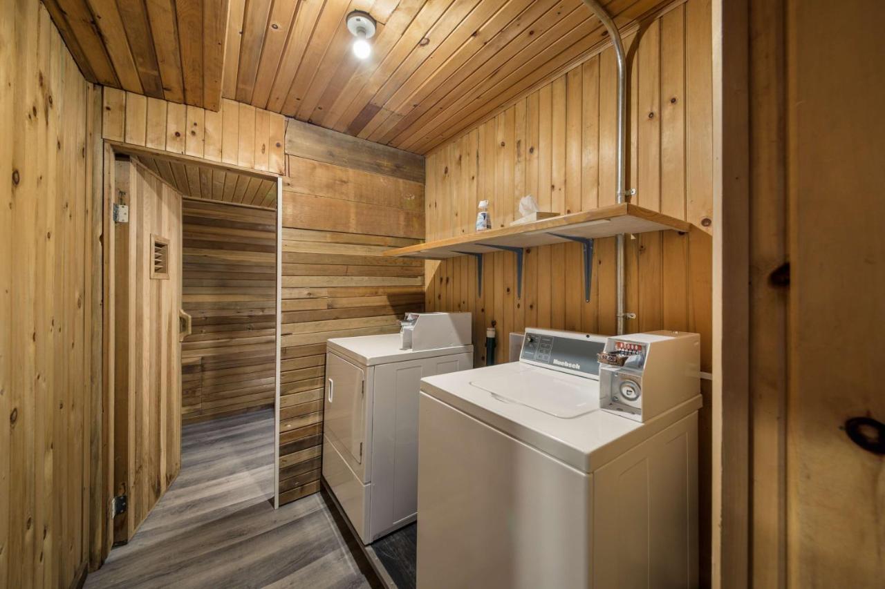 Stoke Hotel Surestay Collection By Best Western Revelstoke Luaran gambar