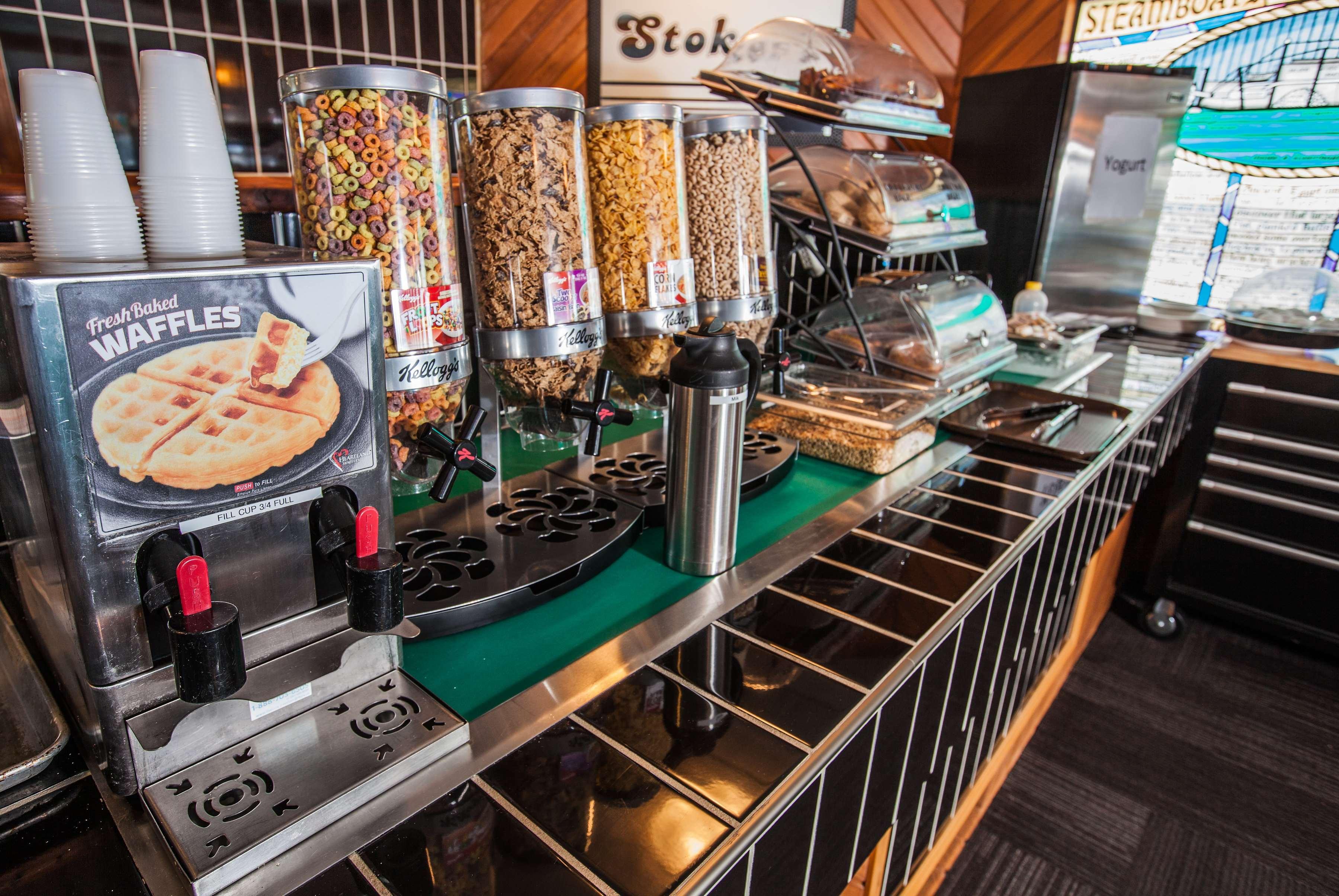 Stoke Hotel Surestay Collection By Best Western Revelstoke Luaran gambar