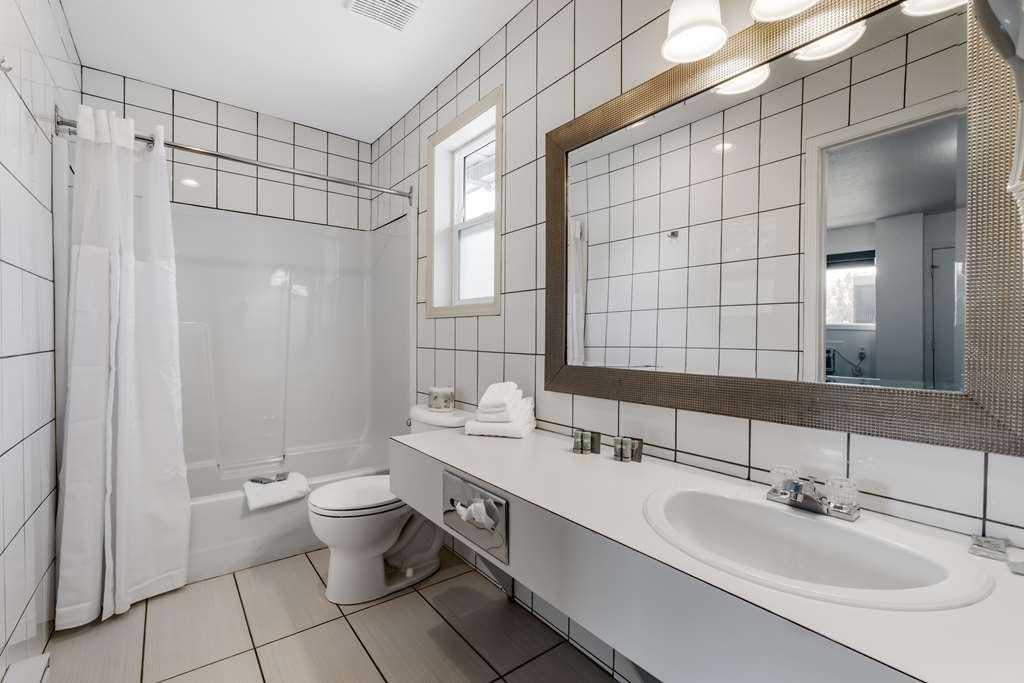 Stoke Hotel Surestay Collection By Best Western Revelstoke Bilik gambar