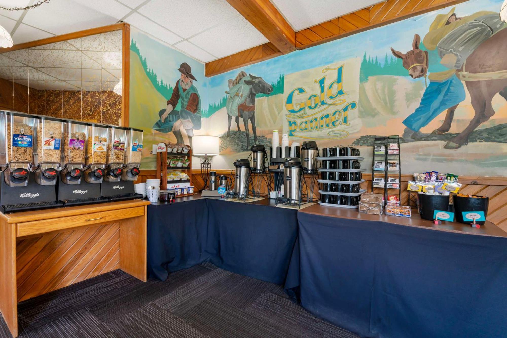 Stoke Hotel Surestay Collection By Best Western Revelstoke Luaran gambar