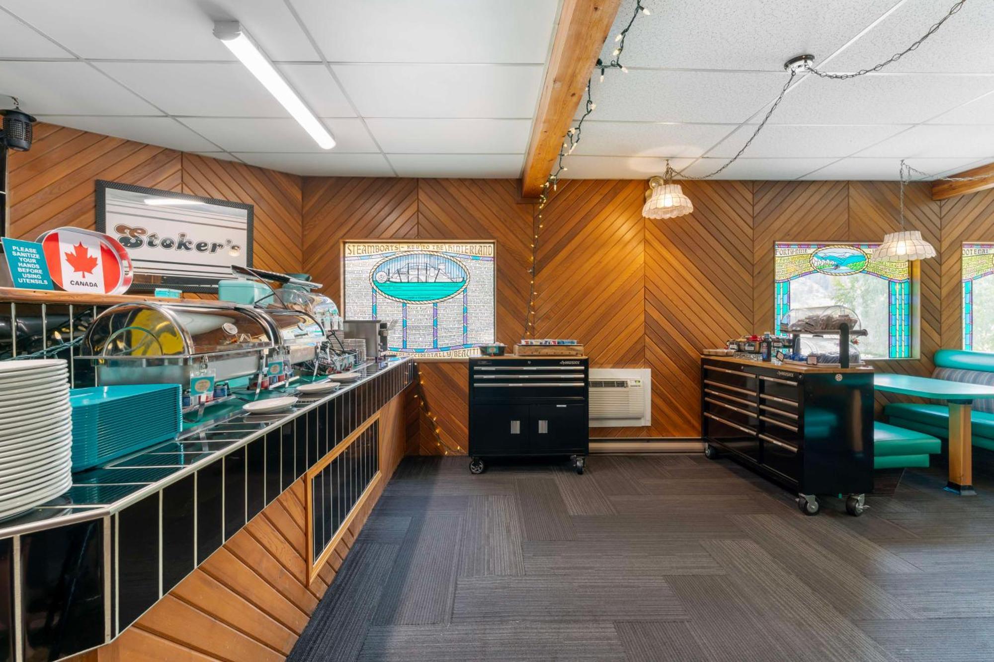 Stoke Hotel Surestay Collection By Best Western Revelstoke Luaran gambar